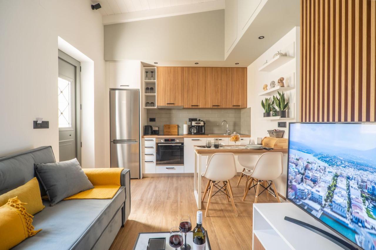 Antigone'S Lux Home 10Mins Walk To Beach, Old Town, City Chania  Bagian luar foto