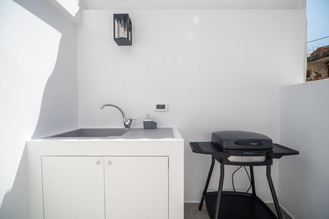 Antigone'S Lux Home 10Mins Walk To Beach, Old Town, City Chania  Bagian luar foto
